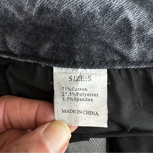 Women’s Retro High Rise Button-Fly Slim Leg Flare Distressed Faded Black Jeans - Picture 6 of 8